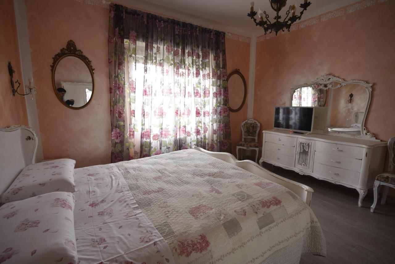 Le Bouganville Apartment Desenzano del Garda Dış mekan fotoğraf