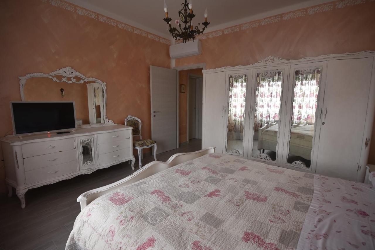 Le Bouganville Apartment Desenzano del Garda Dış mekan fotoğraf
