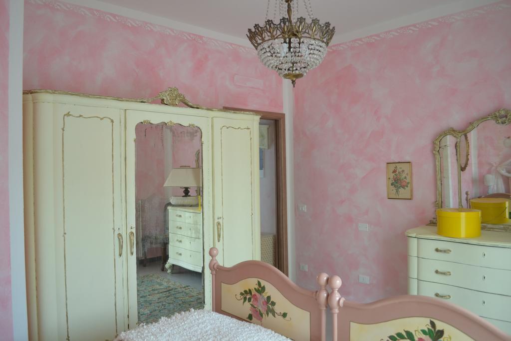 Le Bouganville Apartment Desenzano del Garda Dış mekan fotoğraf